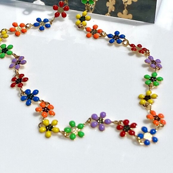 Daisy Floral Necklace Stainless Steel - Picture 8 of 12